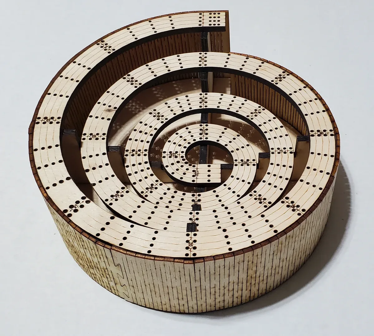 4 Lane King of the Mountain Cribbage Board Bowl with Lazy Suzan